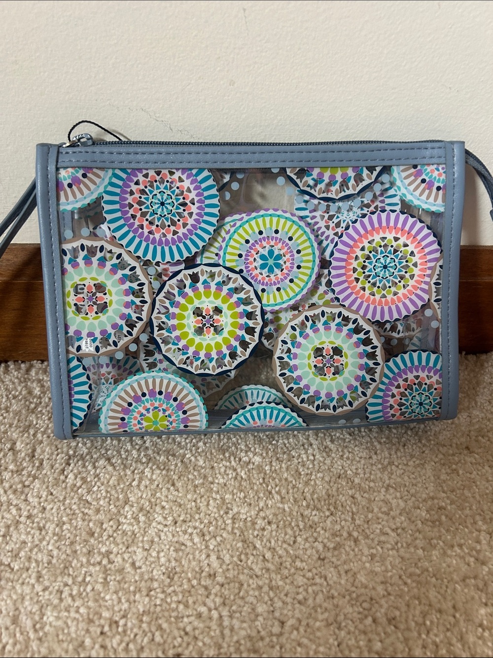 Vera Bradley travel bag- Pastel Mandala Print - Blue